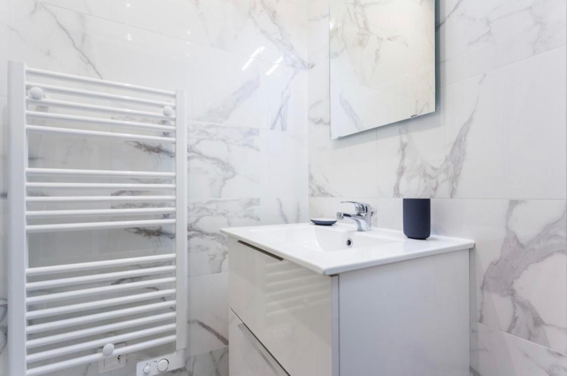 Comfortable Apartment - 1Br-4P - Close To Bastille Париж Екстериор снимка